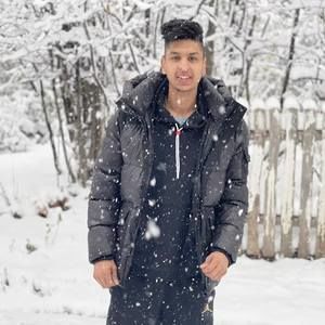 Meet your Posher, Sanjeev